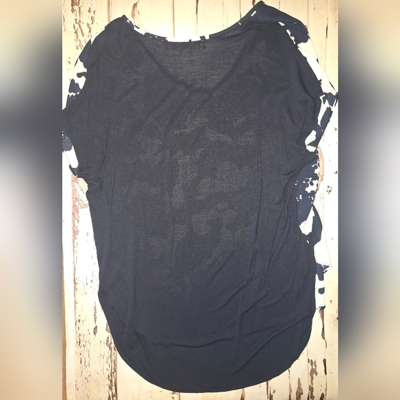 Ann Taylor Loft Blue and White Blouse - Picture 4 of 5